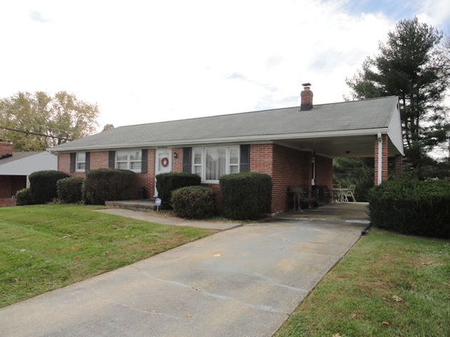 PUBLIC  AUCTION - GREENRIDGE 2  COMMUNITY