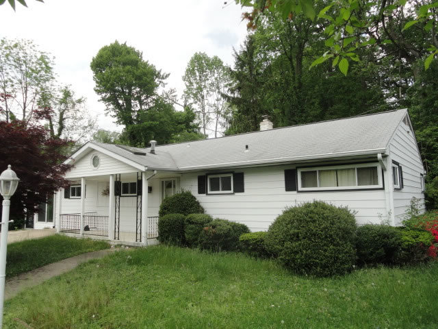 Image for PUBLIC AUCTION - TOWSON AREA