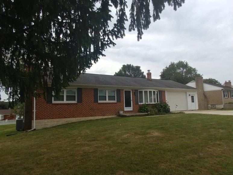 Image for PUBLIC AUCTION - GREENRIDGE