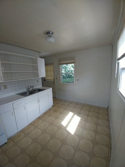 Image for To settle the Estate of Richard M. Emmons
PUBLIC ESTATE AUCTION - HARFORD CO.