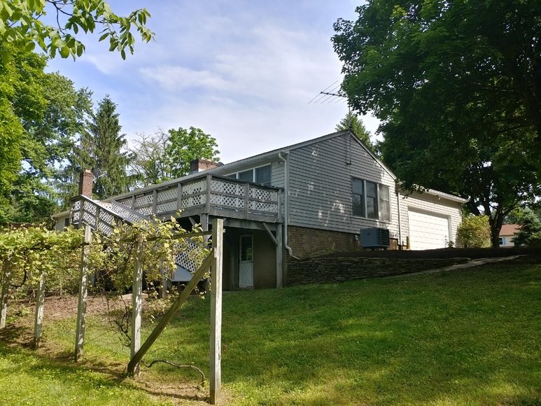 Image for RENOWNED KNIFE MAKER RAYMOND BEERS DOWNSIZING
PUBLIC AUCTION - BALTIMORE CO. MD.