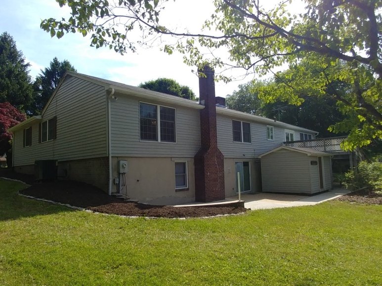 Image for RENOWNED KNIFE MAKER RAYMOND BEERS DOWNSIZING
PUBLIC AUCTION - BALTIMORE CO. MD.