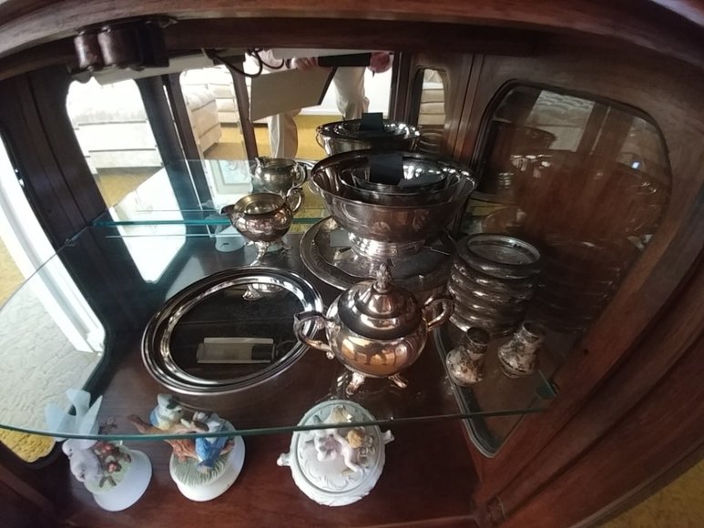 Image for RENOWNED KNIFE MAKER RAYMOND BEERS DOWNSIZING
PUBLIC AUCTION - BALTIMORE CO. MD.