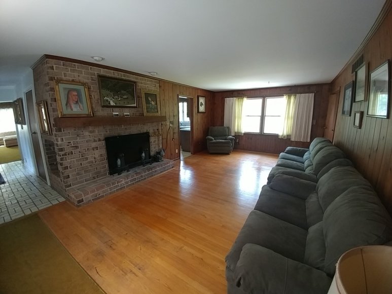 Image for RENOWNED KNIFE MAKER RAYMOND BEERS DOWNSIZING
PUBLIC AUCTION - BALTIMORE CO. MD.