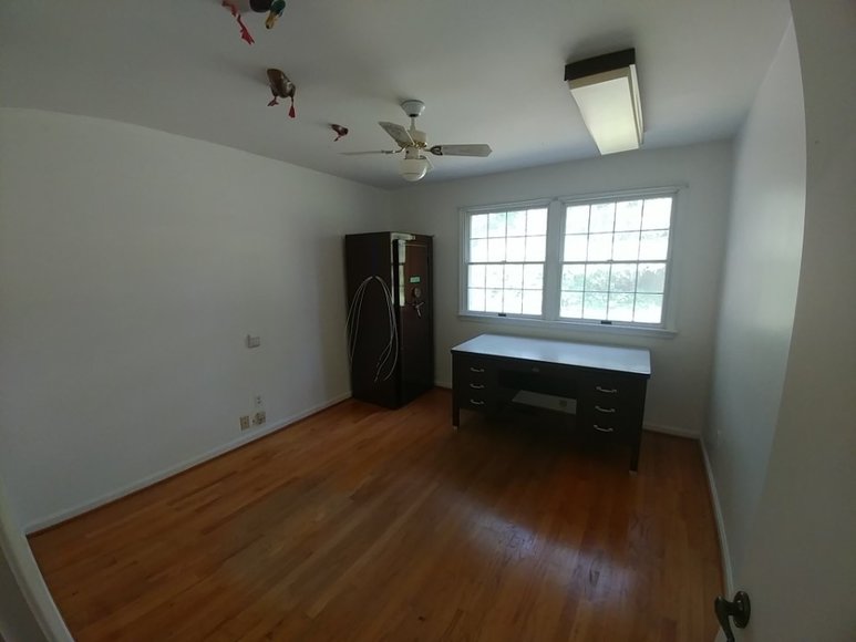 Image for RENOWNED KNIFE MAKER RAYMOND BEERS DOWNSIZING
PUBLIC AUCTION - BALTIMORE CO. MD.