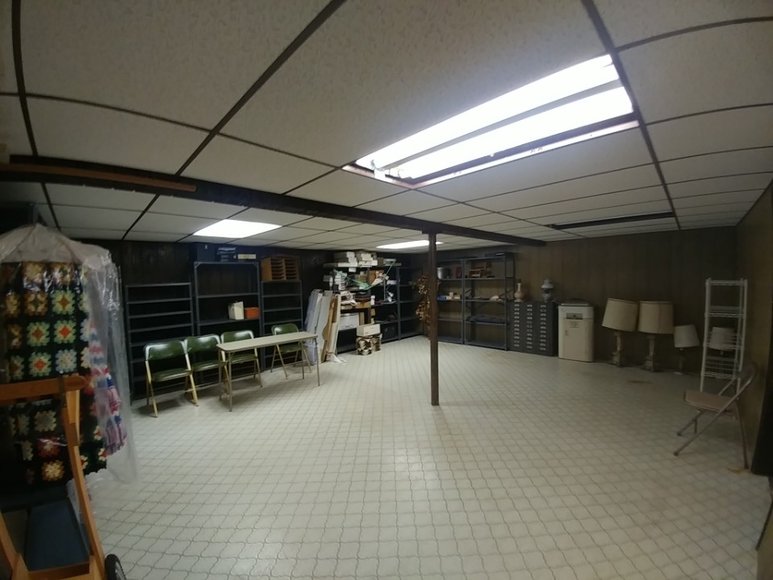 Image for RENOWNED KNIFE MAKER RAYMOND BEERS DOWNSIZING
PUBLIC AUCTION - BALTIMORE CO. MD.