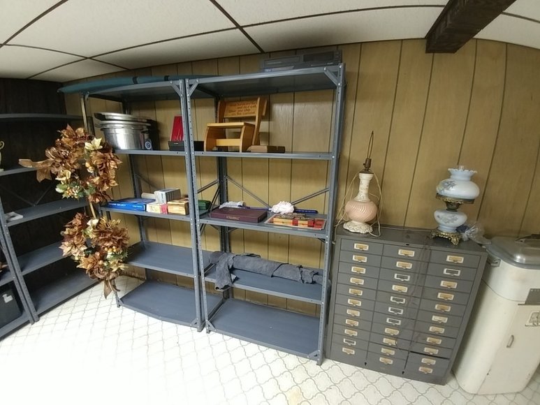 Image for RENOWNED KNIFE MAKER RAYMOND BEERS DOWNSIZING
PUBLIC AUCTION - BALTIMORE CO. MD.