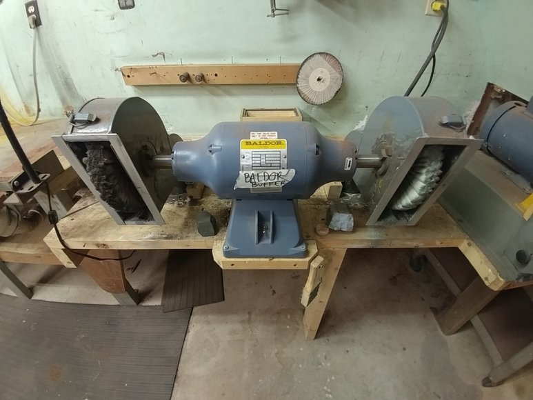 Image for RENOWNED KNIFE MAKER RAYMOND BEERS DOWNSIZING
PUBLIC AUCTION - BALTIMORE CO. MD.