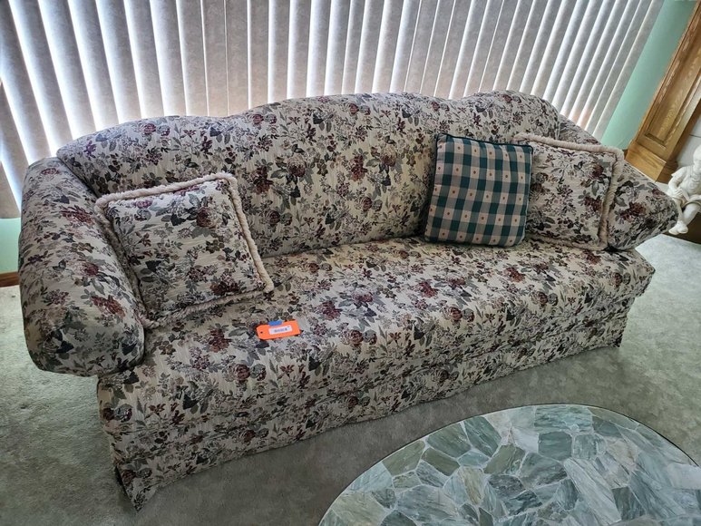 Image for Furniture, Collectibles, Household-Hillside