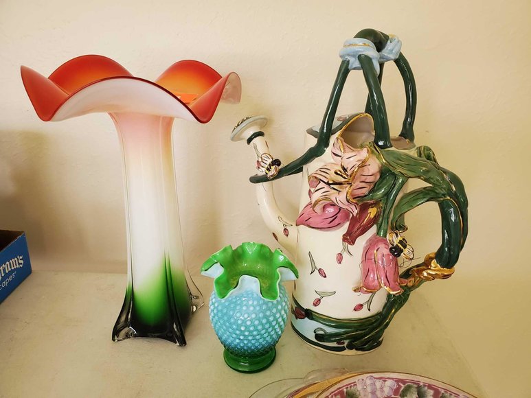 Image for Furniture, Collectibles, Household-Hillside