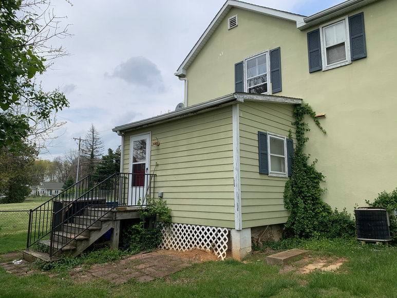 Image for 3 BR/1.5 BA Home in Downtown Berryville, VA (Clarke County)--SELLS to the HIGHEST BIDDER!!