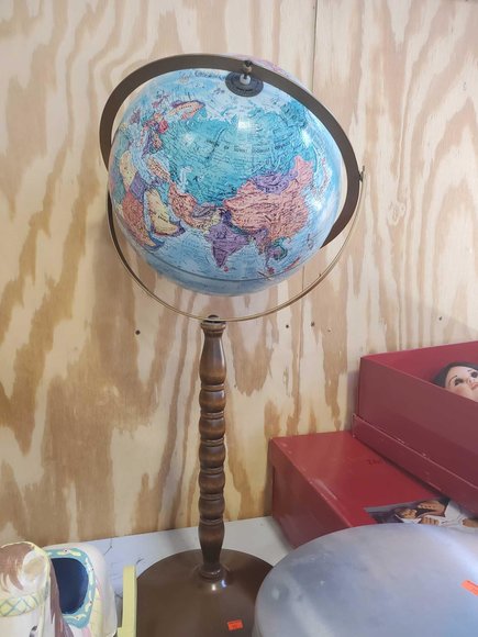 Image for Furniture, Collectibles, Coins & Household-New North