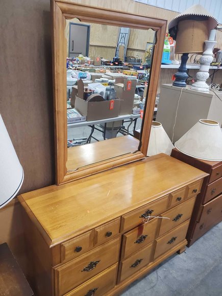 Image for Furniture, Collectibles, Coins & Household-New North