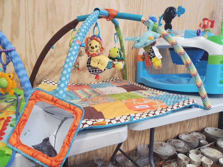 Image for Furniture, Collectibles, Coins & Household-New North