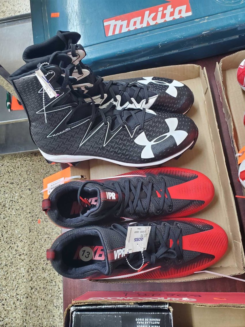 Image for Vehicle, Coins, Furniture, Collectibles-Main Front