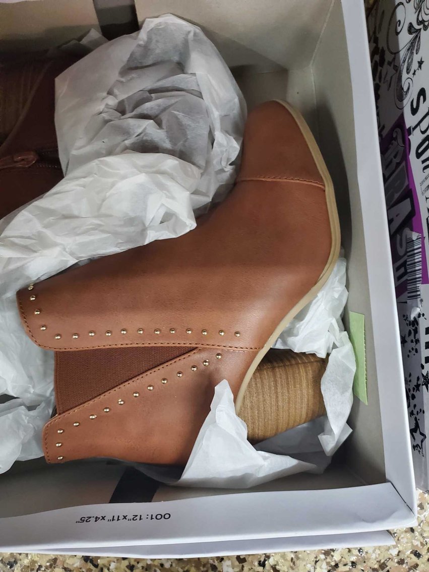 Image for Vehicle, Coins, Furniture, Collectibles-Main Front