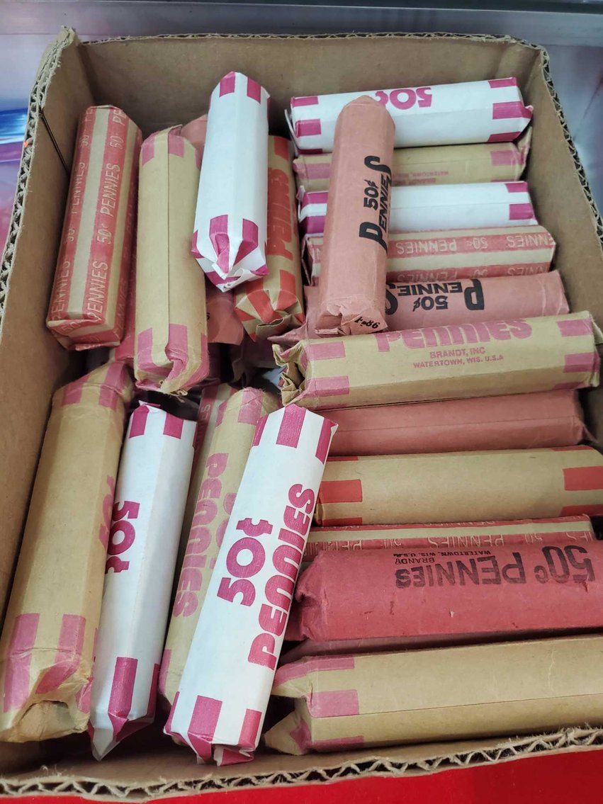 Image for Vehicle, Coins, Furniture, Collectibles-Main Front