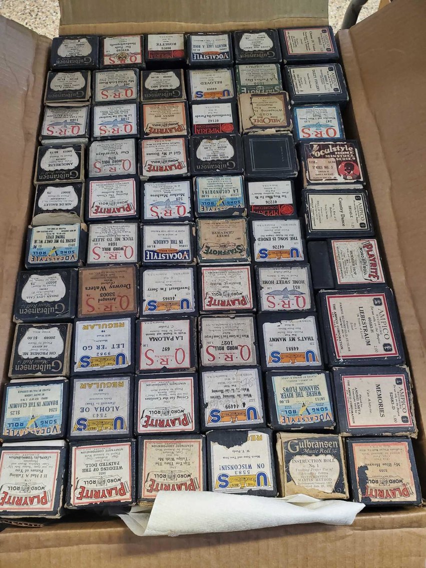 Image for Vehicle, Coins, Furniture, Collectibles-Main Front