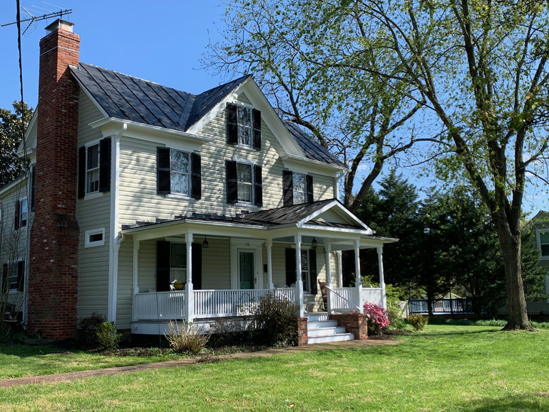 Image for JUN 19 Stately 3 BR/2.5 BA Home on 1.28 +/- Acre Lot in Hamilton, VA--SELLS to the HIGHEST BIDDER!!