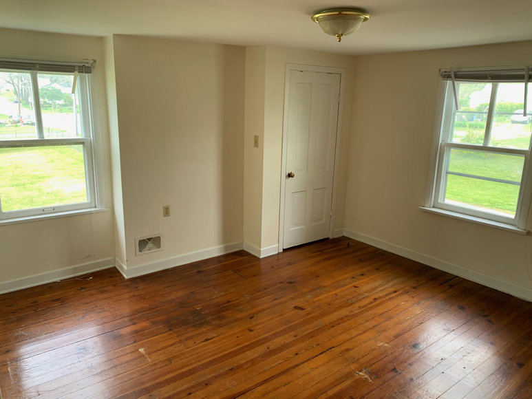 Image for 3 BR/1.5 BA Home in Downtown Berryville, VA (Clarke County)--SELLS to the HIGHEST BIDDER!!