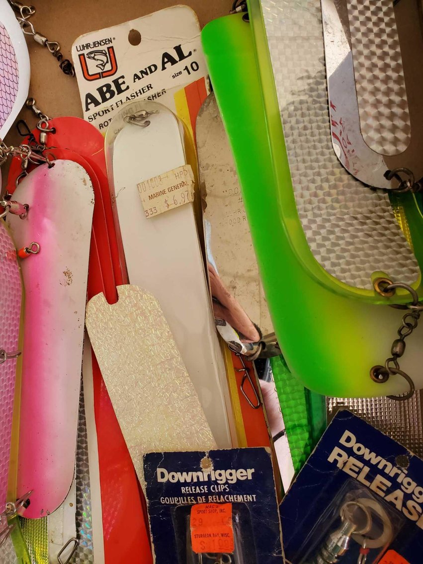 Image for 1957 Chevy Bel Air, 2018 Buick Enclave, Furniture, Collectibles, Household-Algoma