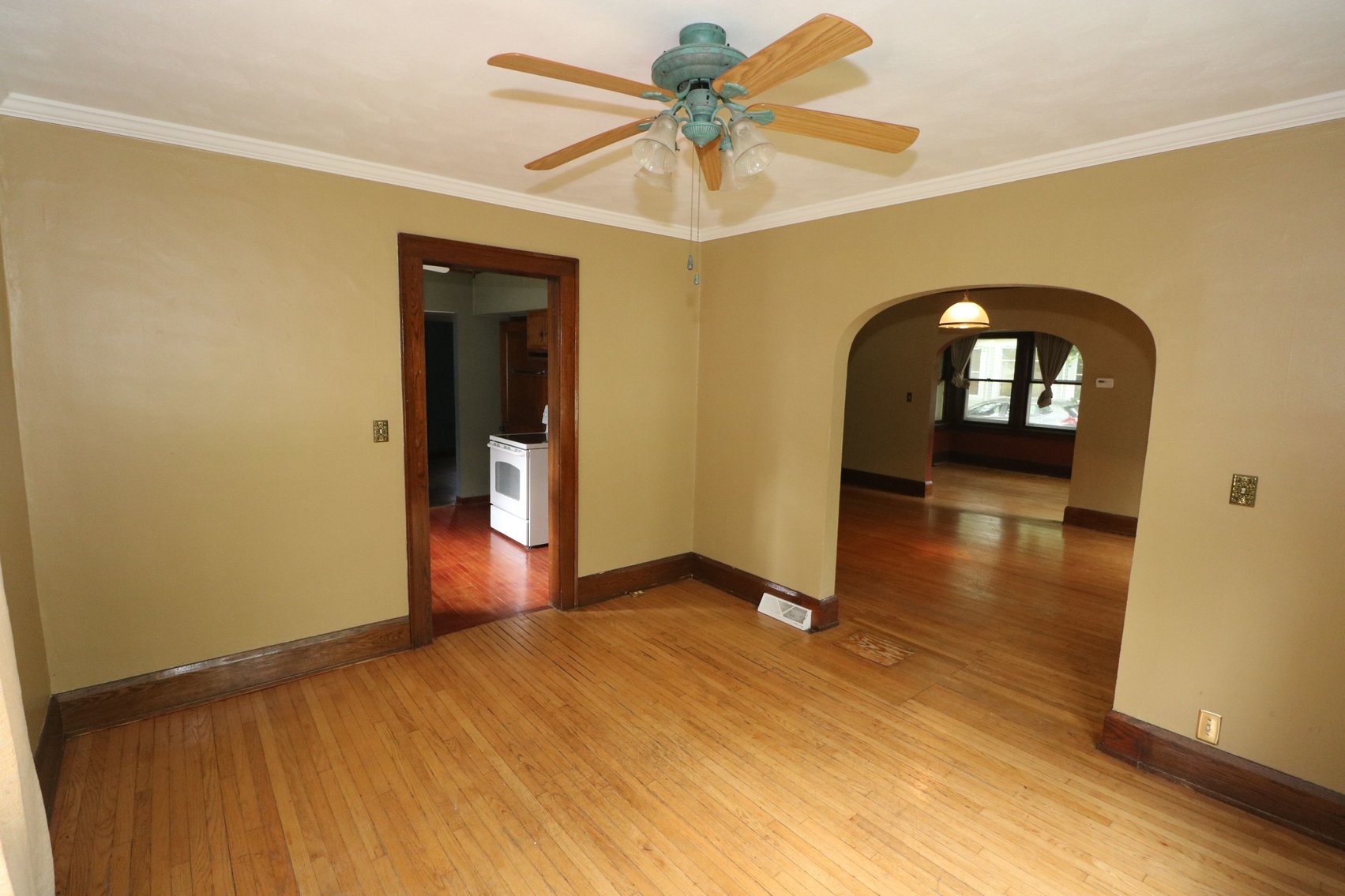 Image for MINIMUM BID AUCTION! $80,000 - 210 East Main Street