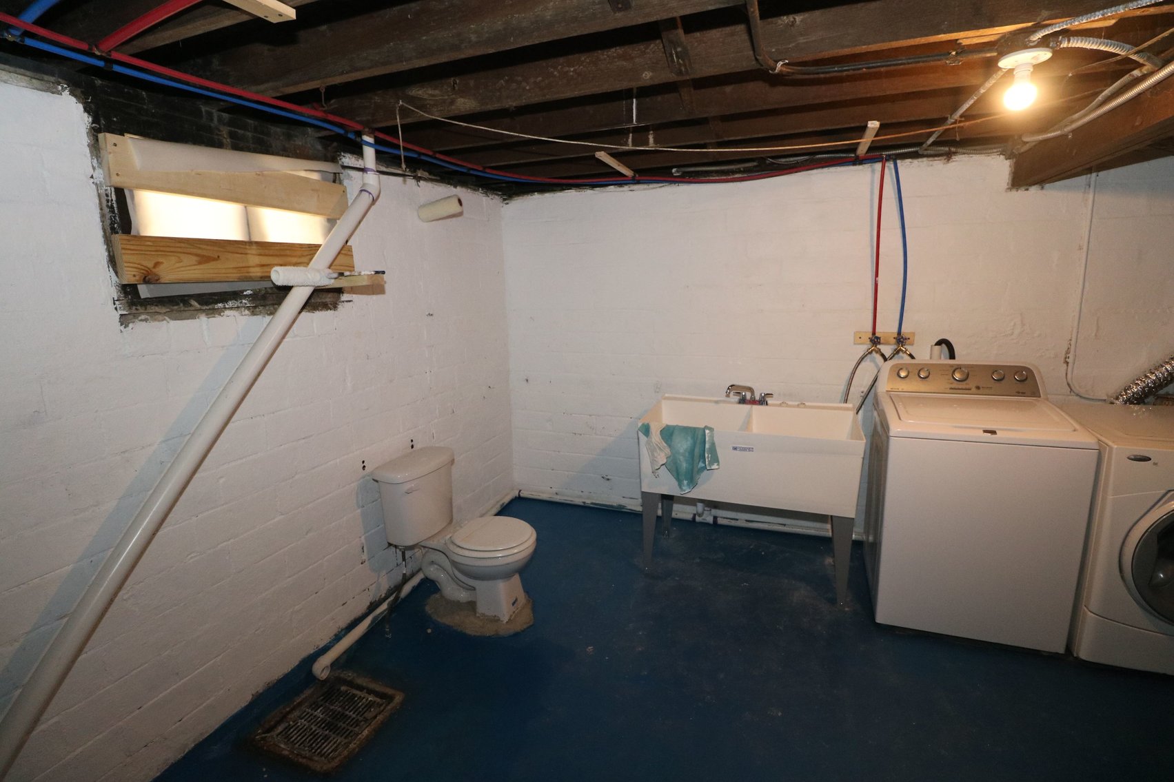 Image for MINIMUM BID AUCTION! $19,000 - 615 Waverly Avenue