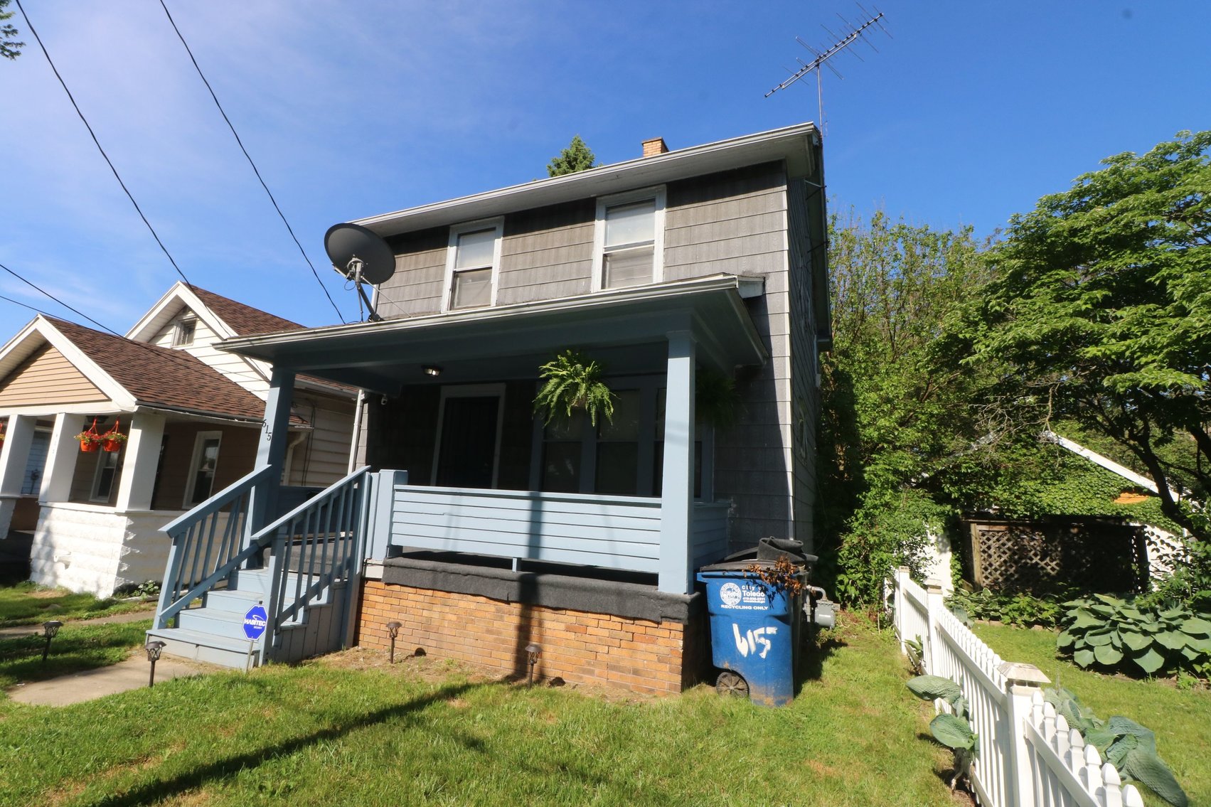 Image for MINIMUM BID AUCTION! $19,000 - 615 Waverly Avenue