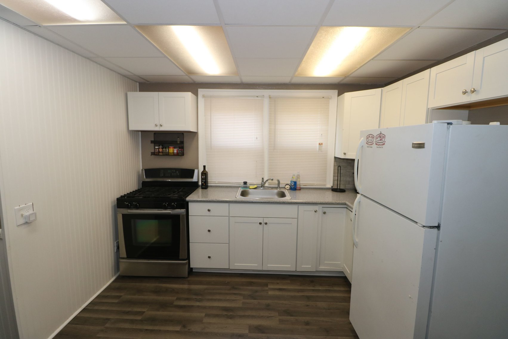 Image for MINIMUM BID AUCTION! $19,000 - 615 Waverly Avenue