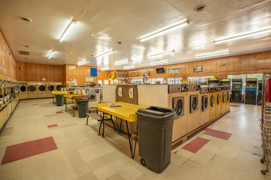 Image for Operational Convenience Store, Laundromat, Car Wash, Storage Units & Office Building on 8+ Acres--SELLING to the HIGHEST BIDDER!!