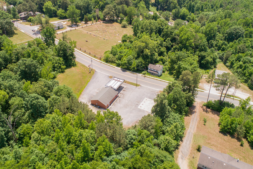 Image for Operational Convenience Store w/Fuel Island on 1.23 +/- Acres--SELLING to the HIGHEST BIDDER!!