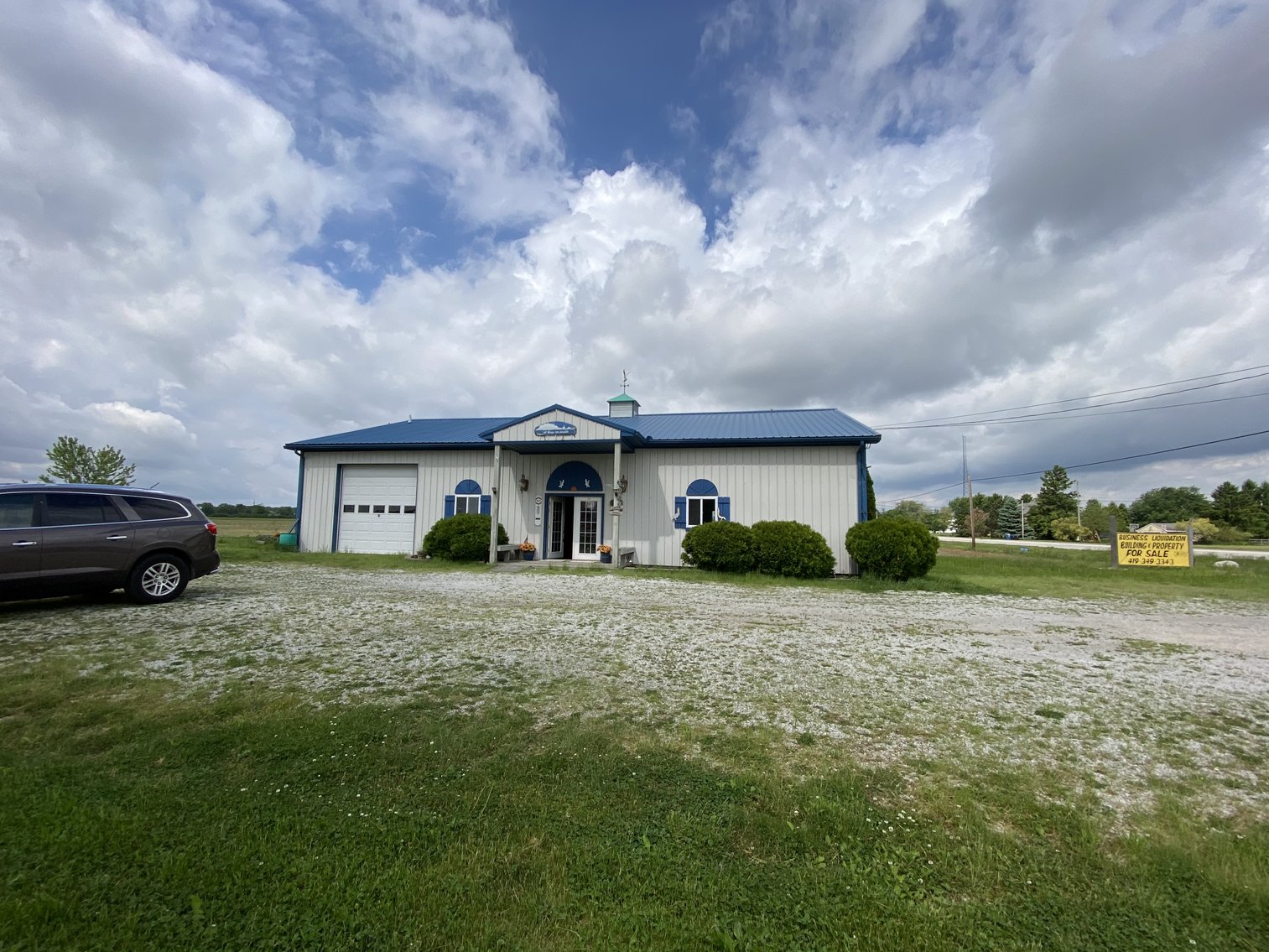 Image for MINIMUM BID AUCTION! $175,000 - 6060 Navarre Avenue