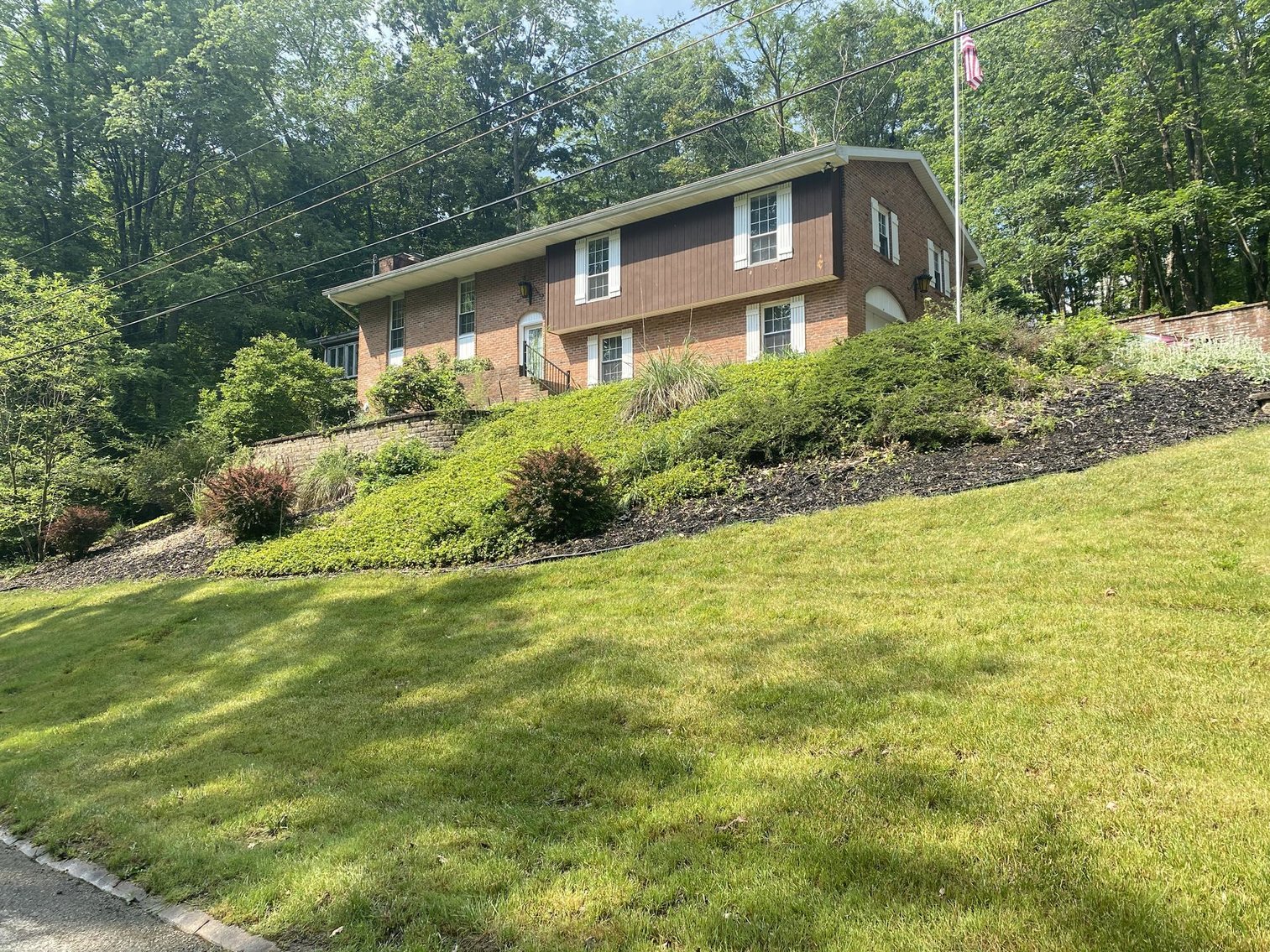 4 Bedroom in North Hills Sold to the Highest Bidder