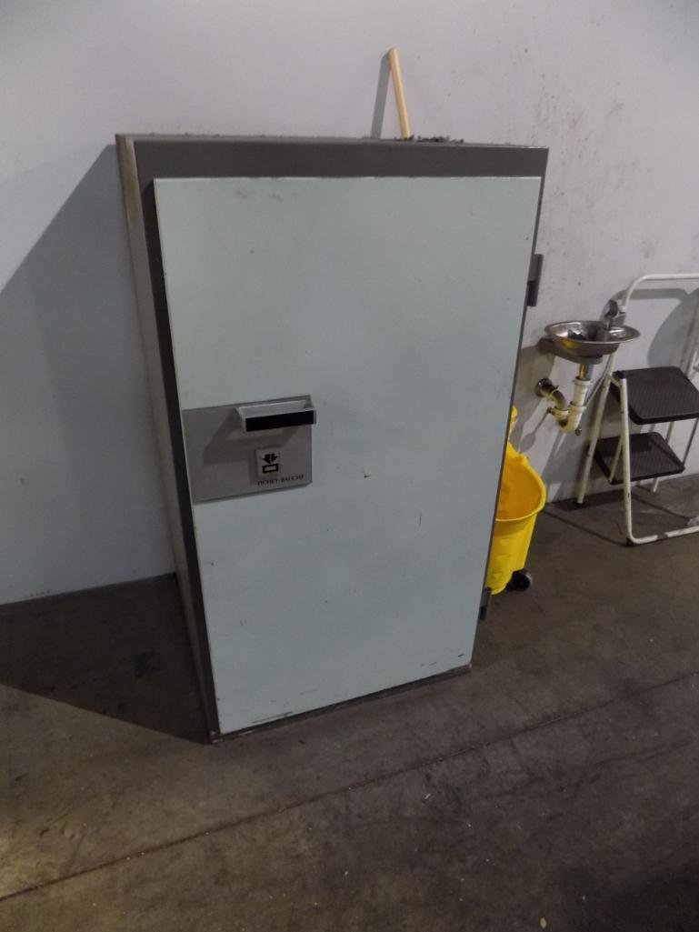 Image for Large Inventory of Ceramic Tile & Other Related Assets