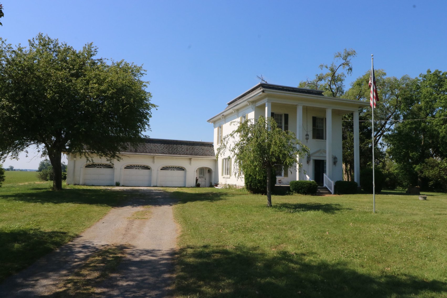 MINIMUM BID AUCTION! 120,000 18561 Kellogg Road