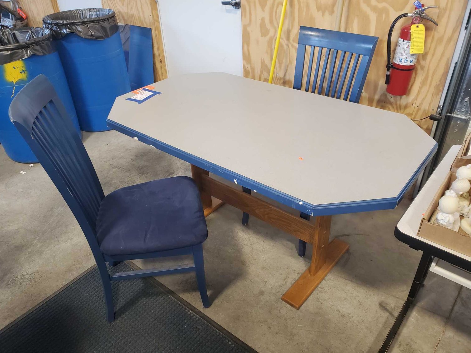 Image for Furniture, Collectibles, Household-New building North