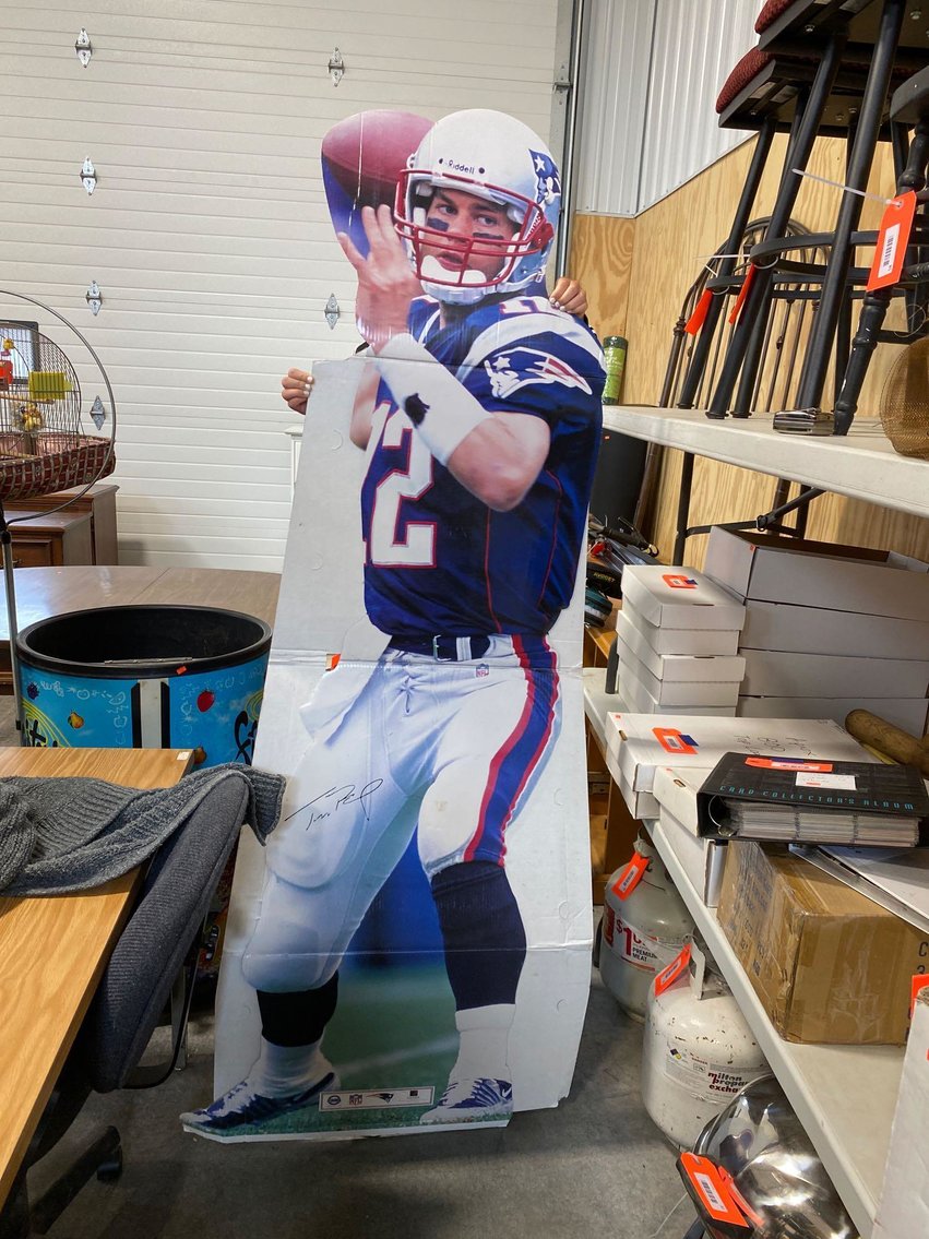 Image for Furniture, Collectibles, Household-New building North