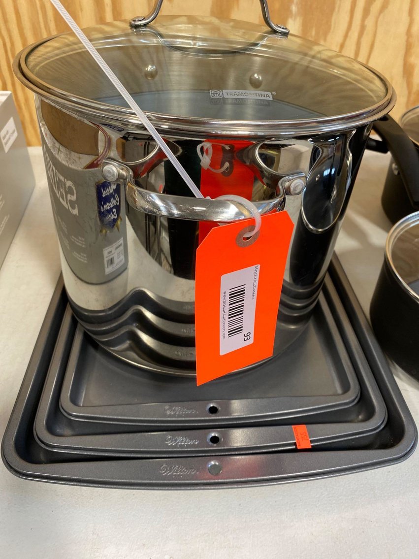 Image for Furniture, Collectibles, Household-New building North