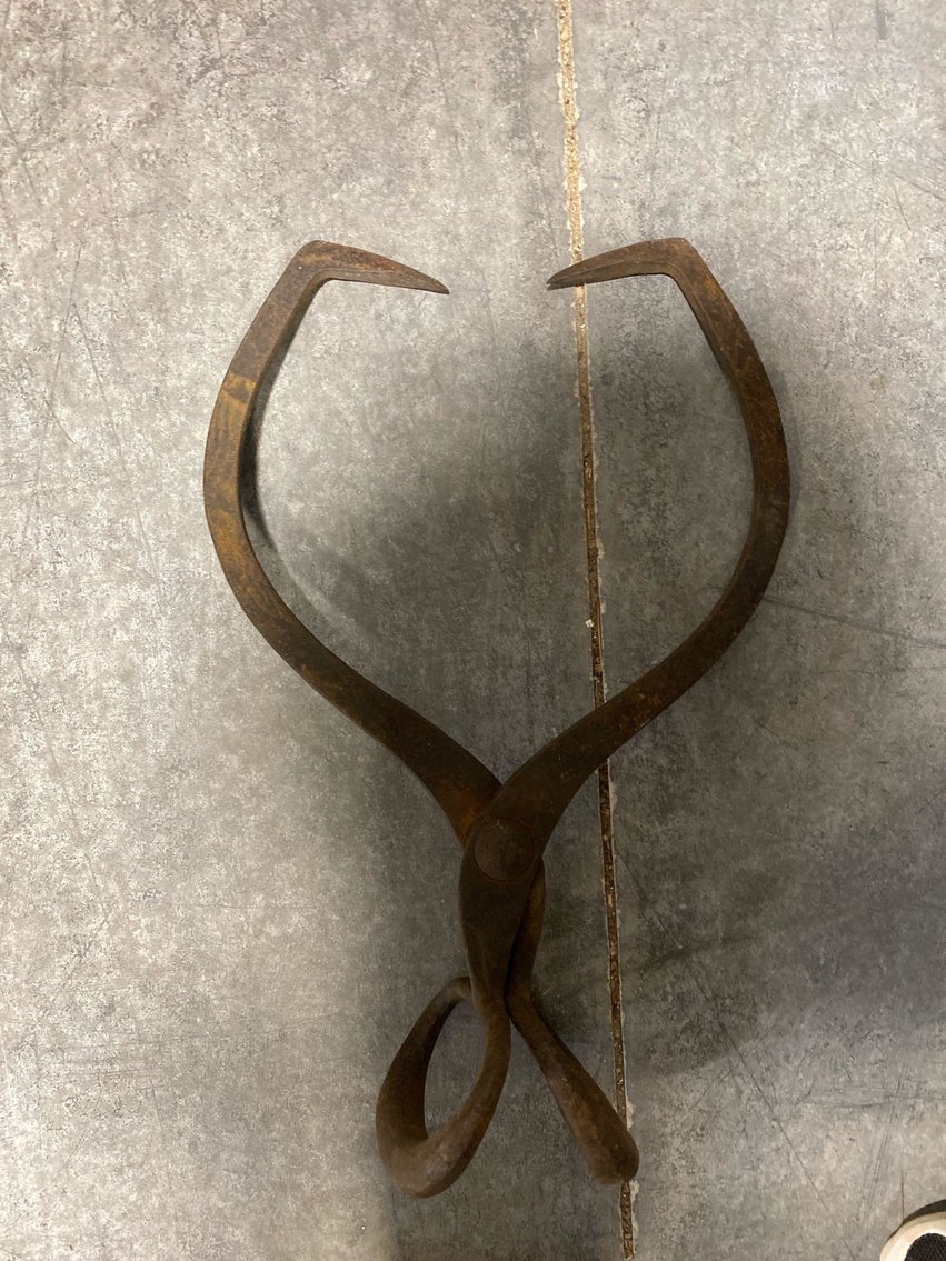 Image for Furniture, Collectibles, Household-New building North