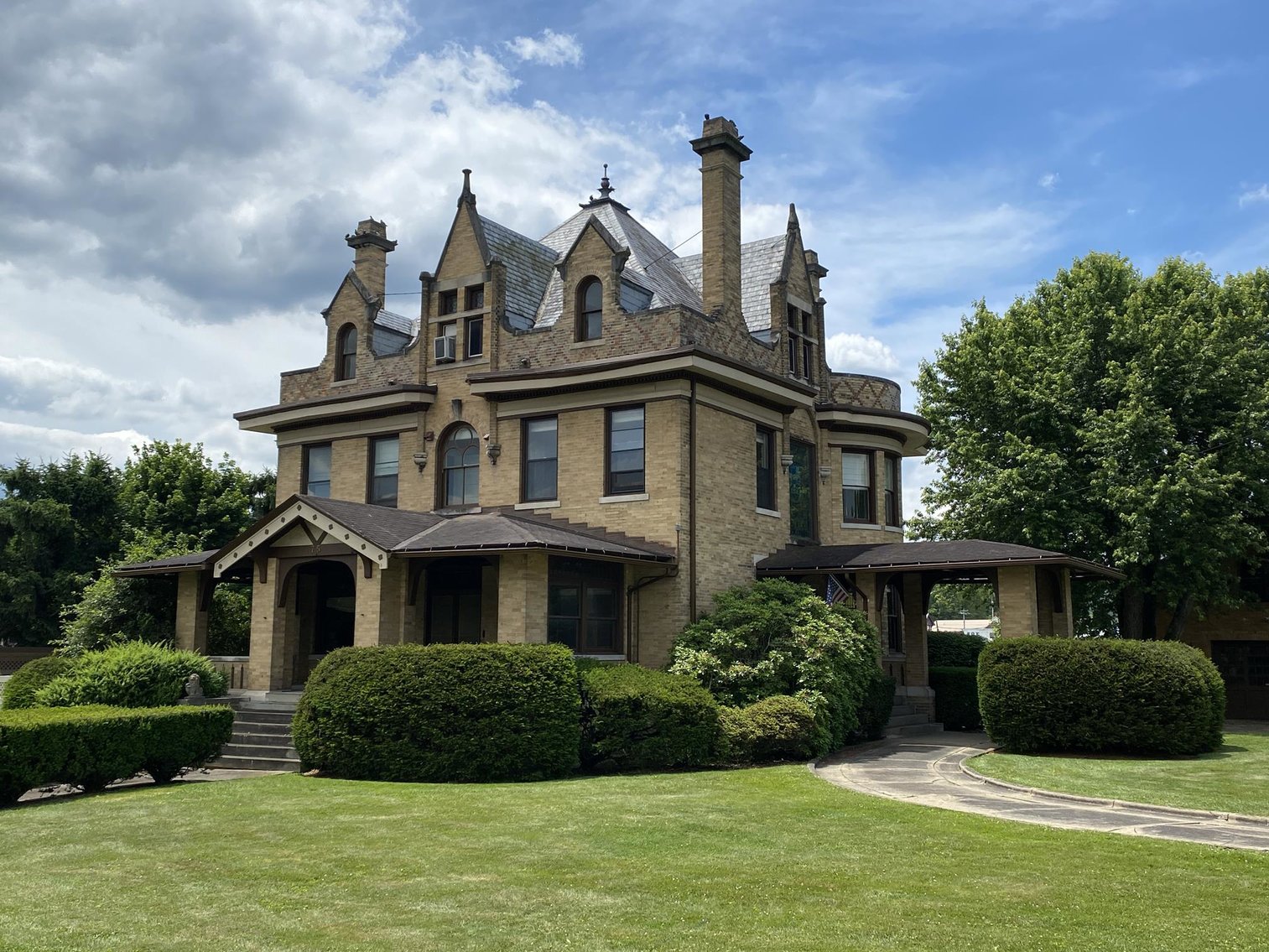 Image for Must-See 6 Bedroom Chateauesque Home