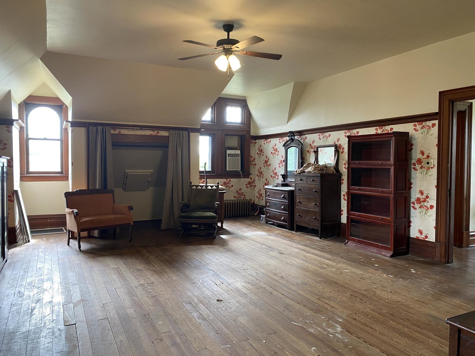 Image for Must-See 6 Bedroom Chateauesque Home
