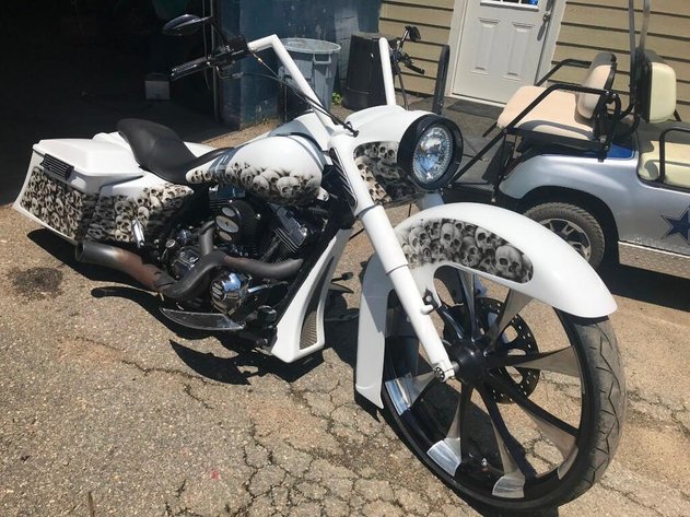 Image for Public Virtual Auto Auction: Lot 17 of 24 - 2006 Harley-Davidson FLHRI Motorcycle