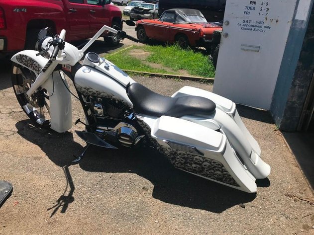 Image for Public Virtual Auto Auction: Lot 17 of 24 - 2006 Harley-Davidson FLHRI Motorcycle