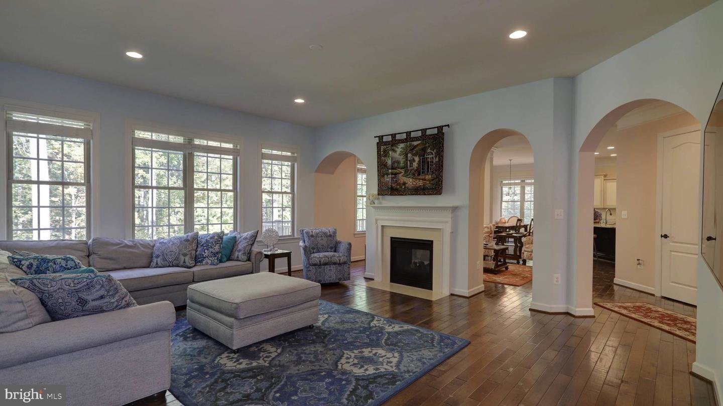 Image for Vienna Maymont Mansion, Online Auction