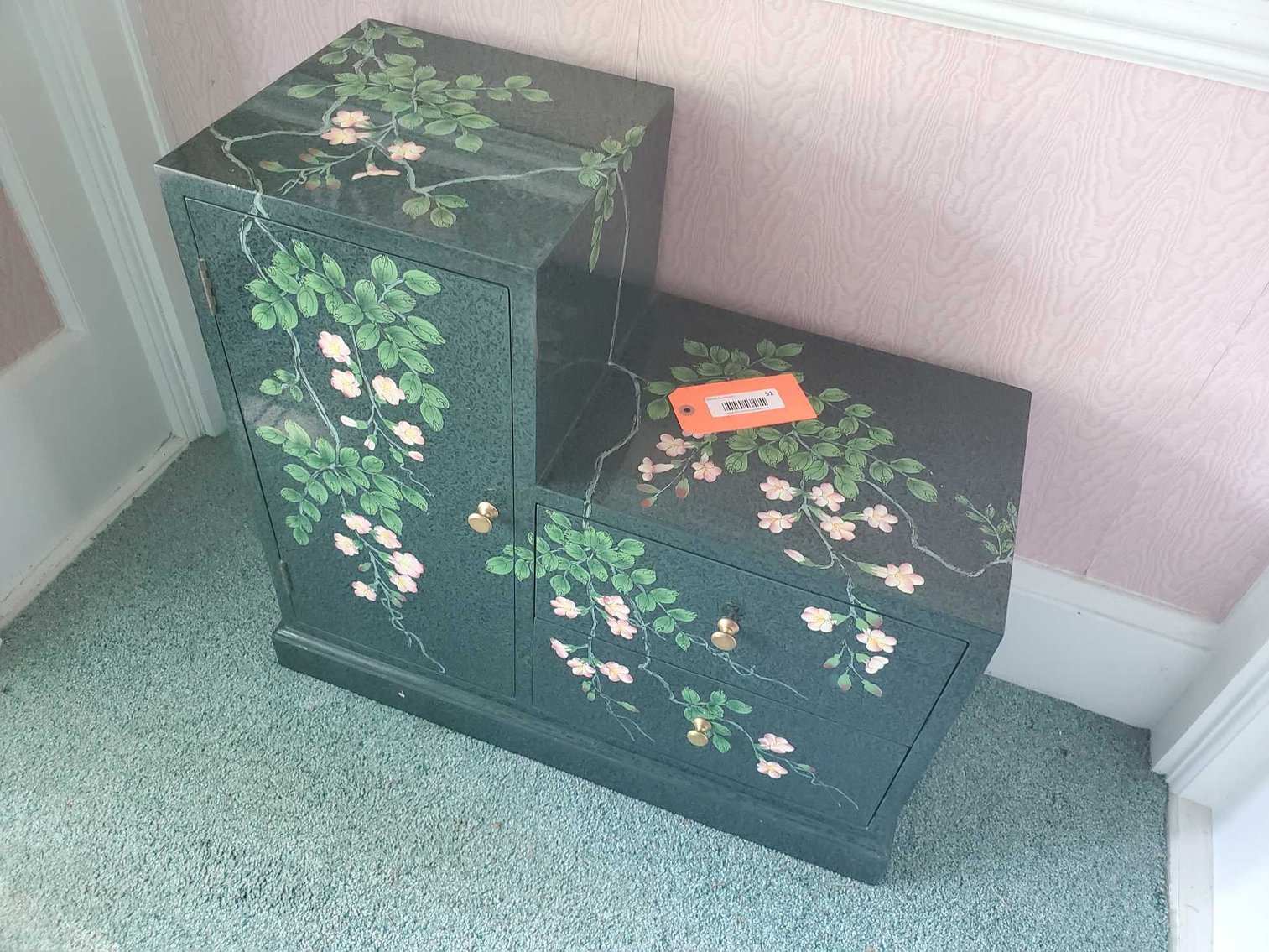 Image for Furniture, Collectibles, Riding mower