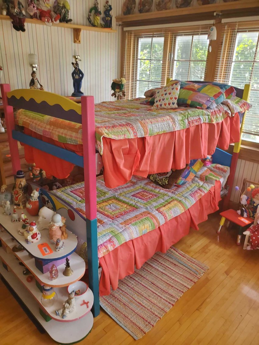 Image for Furniture, Collectibles, Riding mower