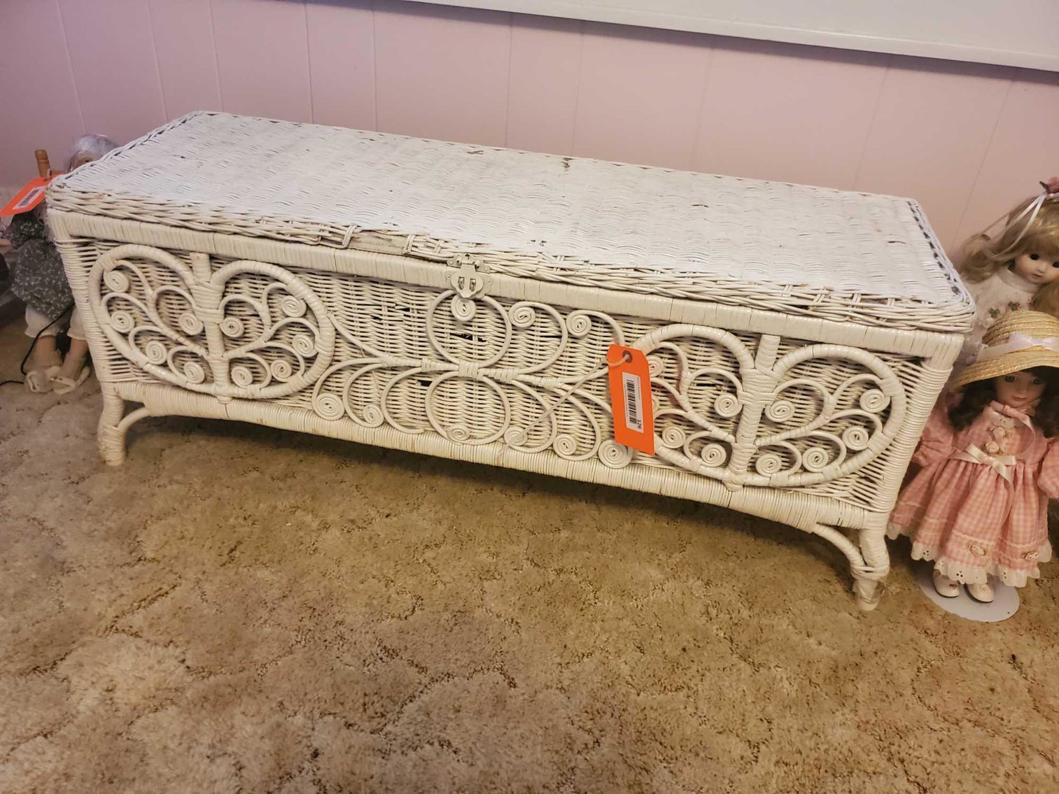 Image for Furniture, Collectibles, Riding mower