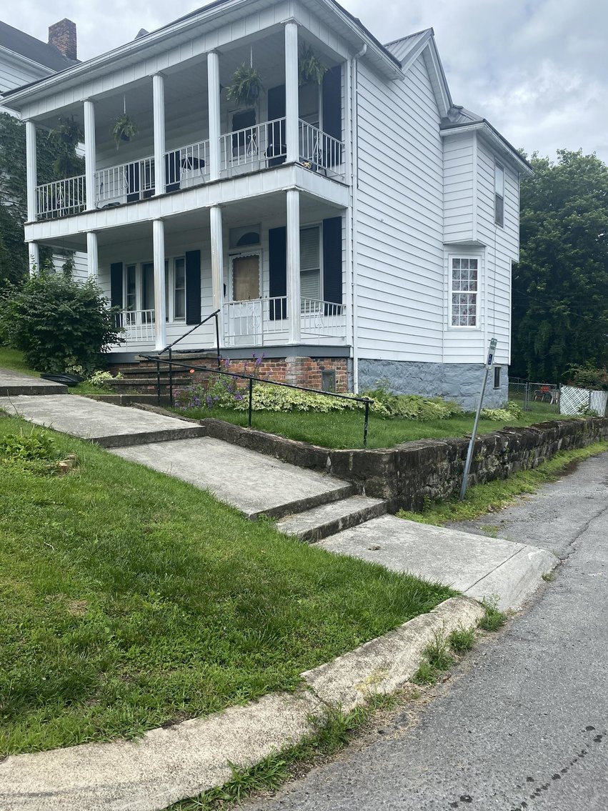 MultiProperty Auction in Summers County Residential & Commercial