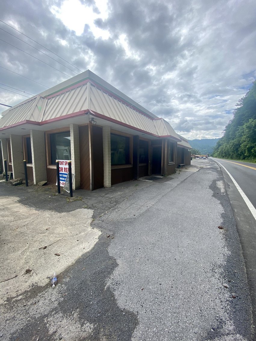 Image for Multi-Property Auction in Summers County – Residential & Commercial