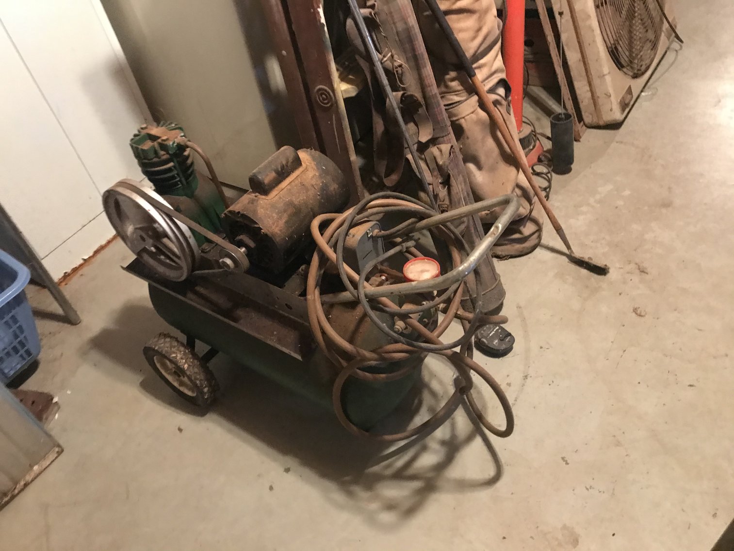 Image for ESTATE OF WARREN & BETTY LINTZ